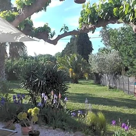 Mas Uranie Panzió
